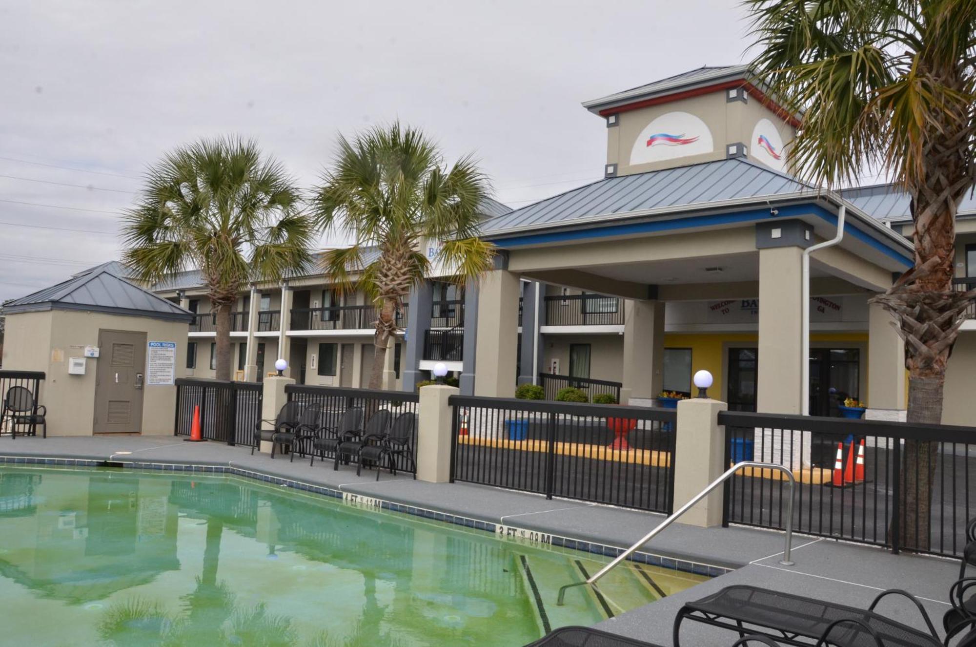 Baymont Suites Covington Exterior photo